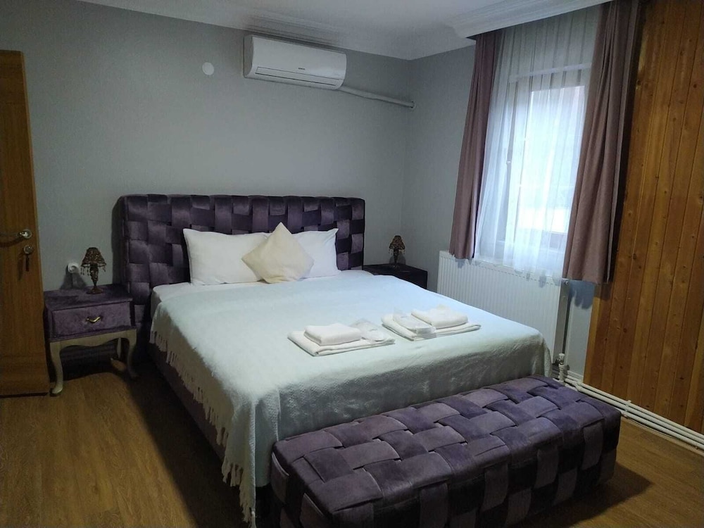 Abant Bahçeli Köşk Rezervasyon