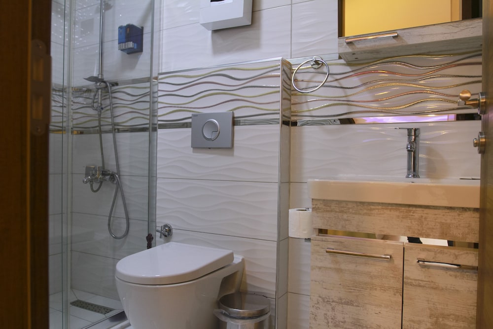 Abant Bahçeli Köşk Rezervasyon