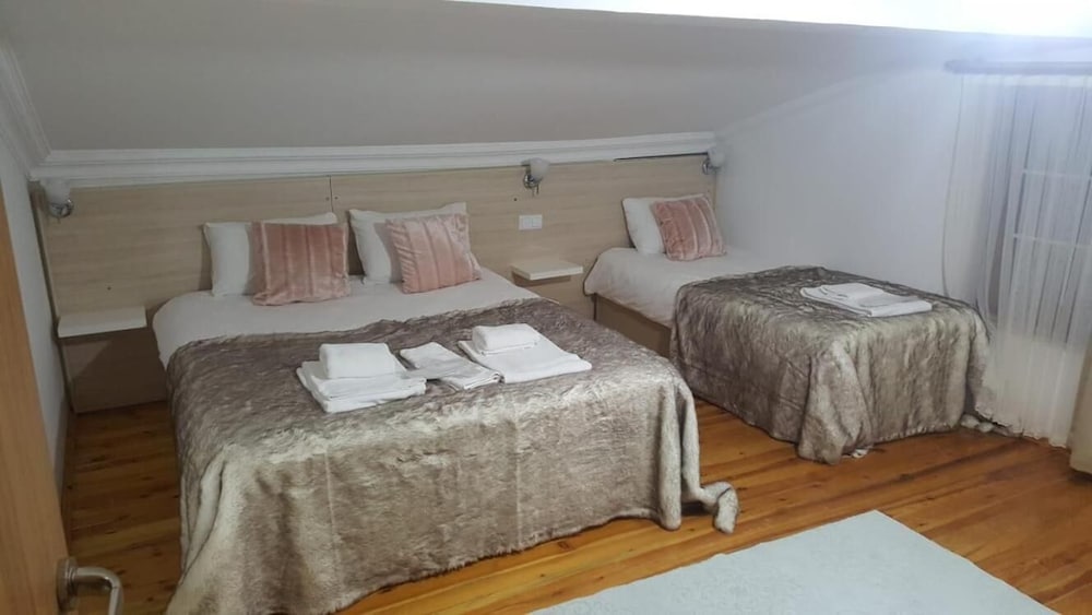 Abant Bahçeli Köşk Rezervasyon