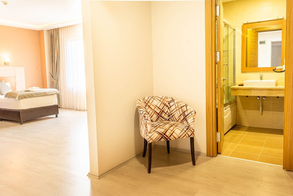 Westport Istanbul Hotel Rezervasyon