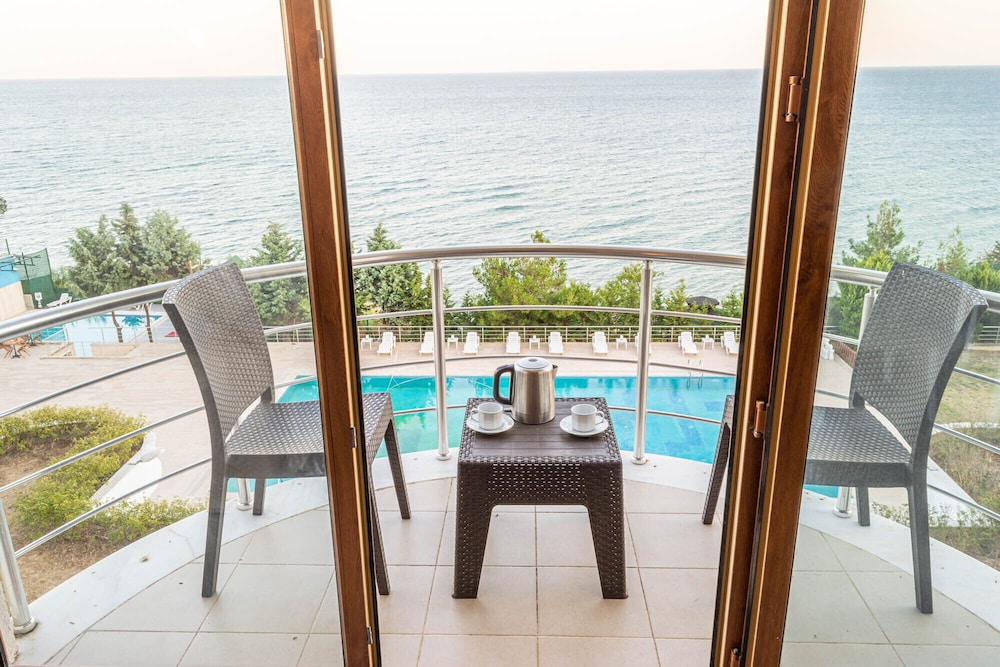Westport Istanbul Hotel Rezervasyon