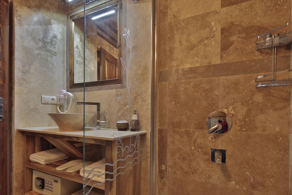 Three Doors Cappadocia Rezervasyon