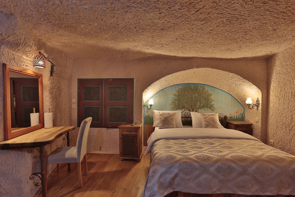 Three Doors Cappadocia Rezervasyon