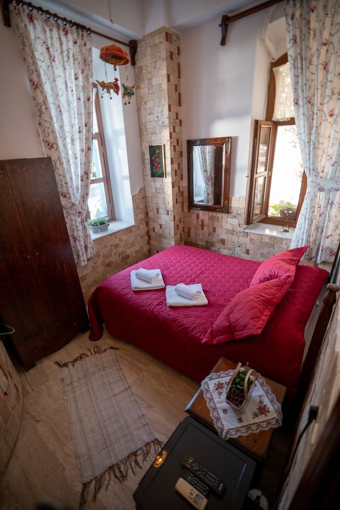 Herakles Butik Otel Rezervasyon