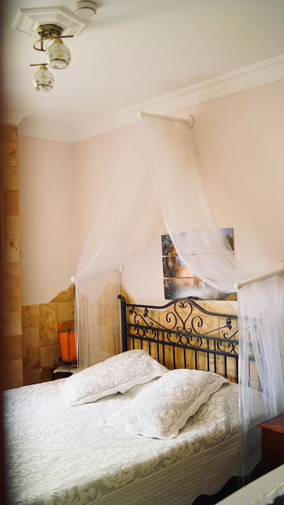 Herakles Butik Otel Rezervasyon