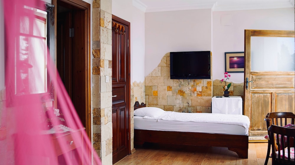 Herakles Butik Otel Rezervasyon