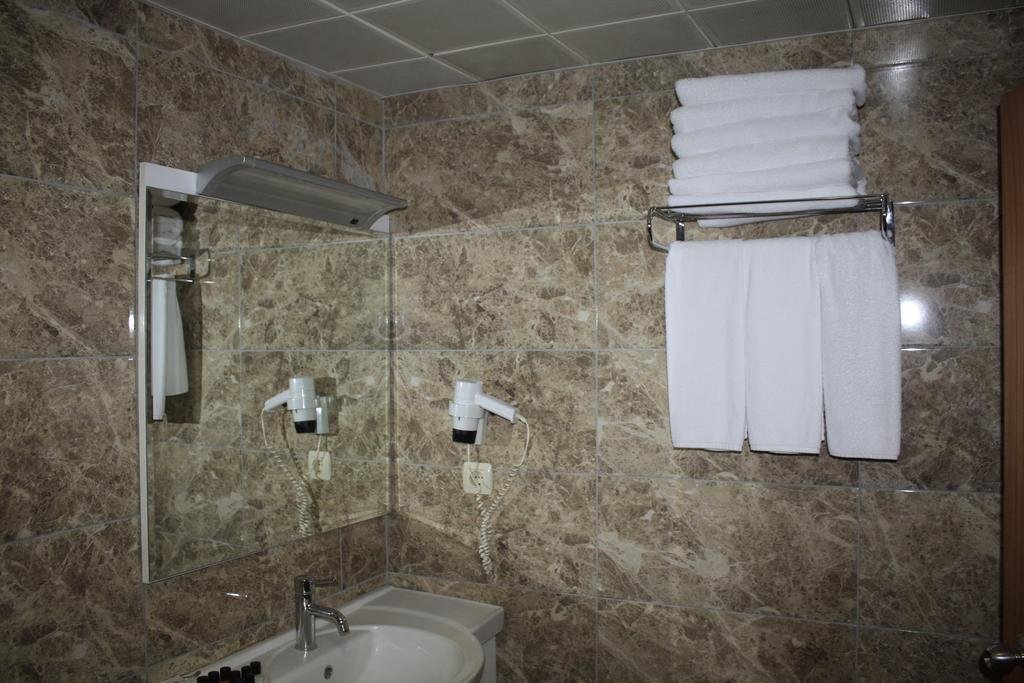 Emin Kocak Hotel Rezervasyon