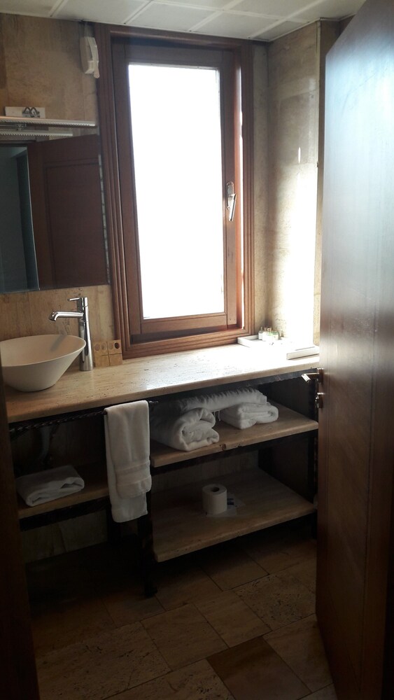 Well Done Hotel Rezervasyon