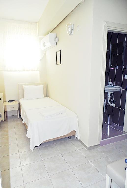 Saral Hotel Rezervasyon