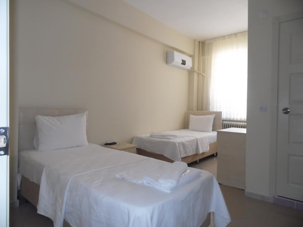 Saral Hotel Rezervasyon