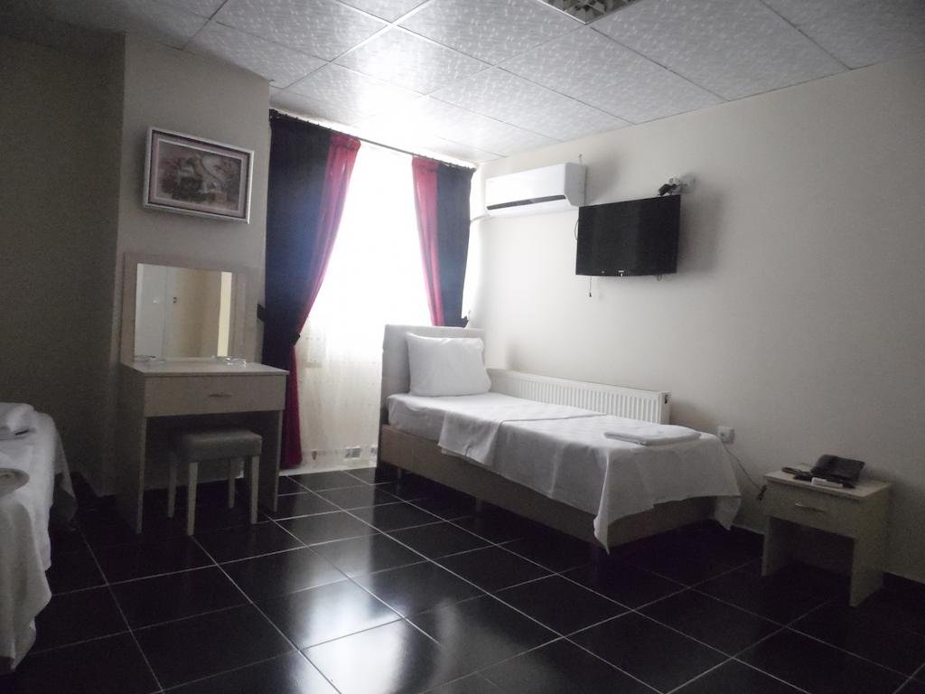 Saral Hotel Rezervasyon