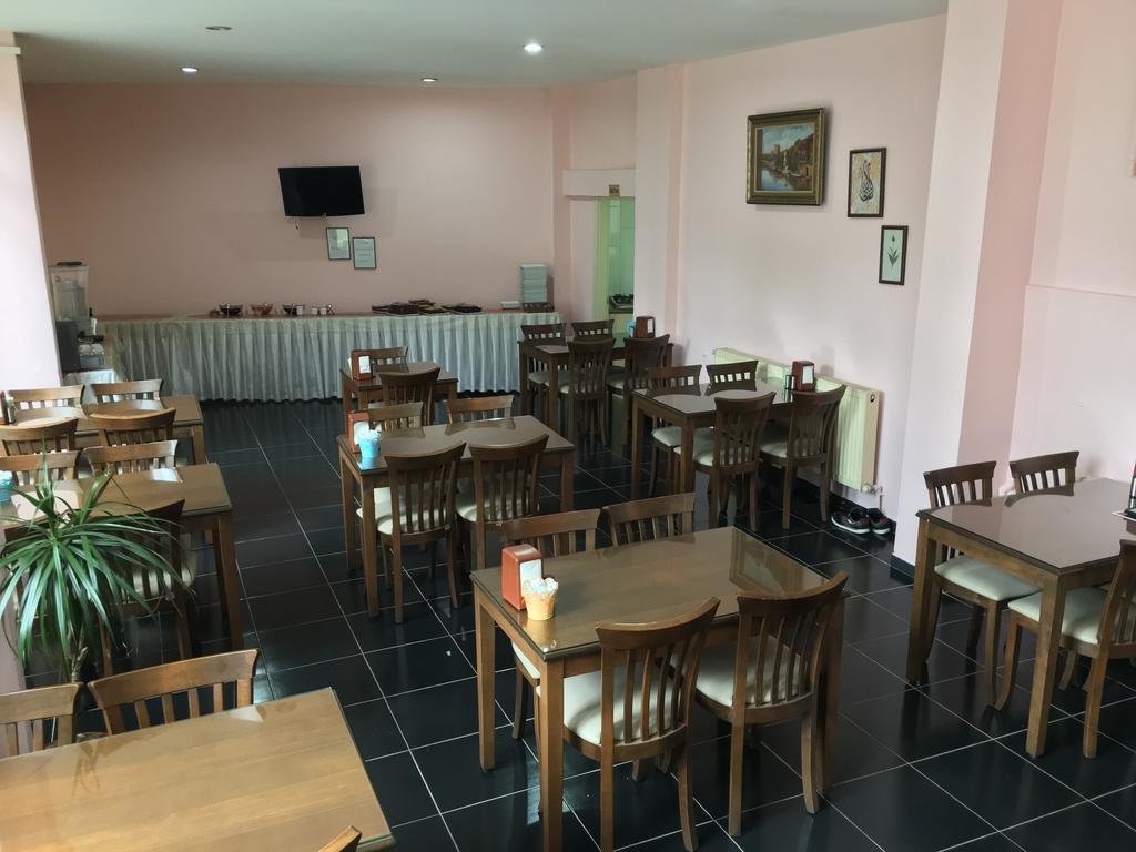 Saral Hotel Rezervasyon