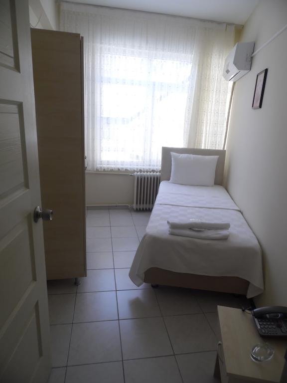 Saral Hotel Rezervasyon