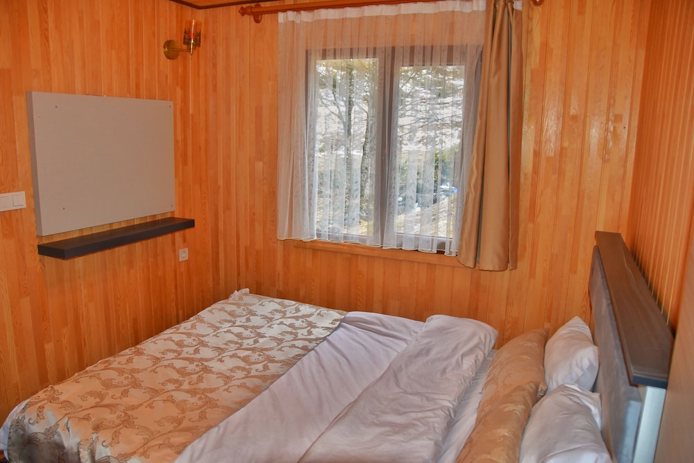 Ada Bungalow Hotel Rezervasyon