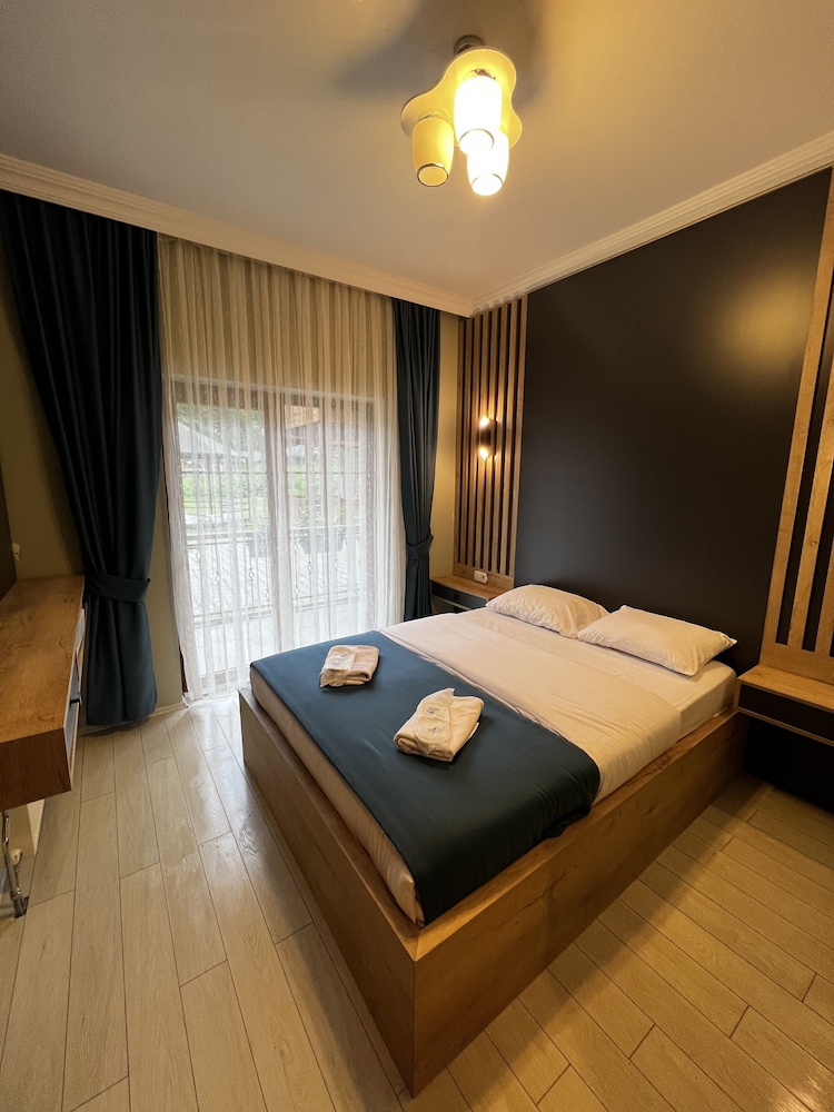 Mego Suite Otel Rezervasyon