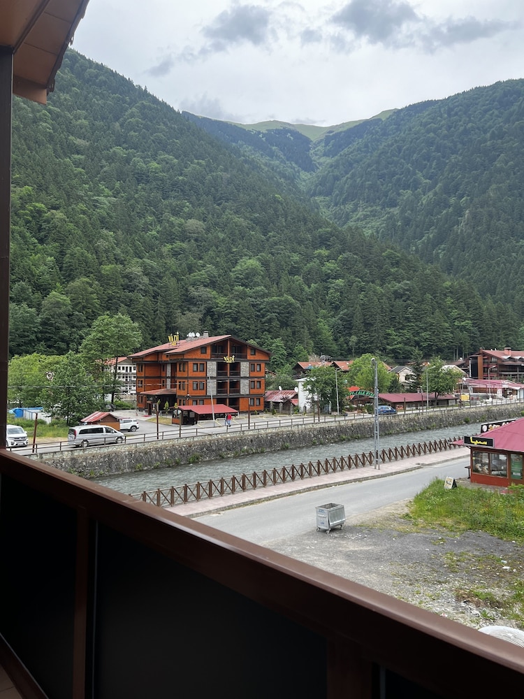 Mego Suite Otel Rezervasyon