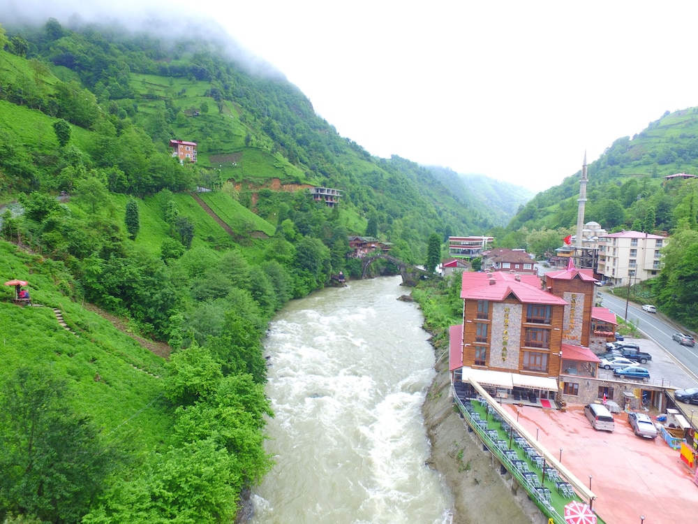 Hanedan Suit Hotel Rezervasyon