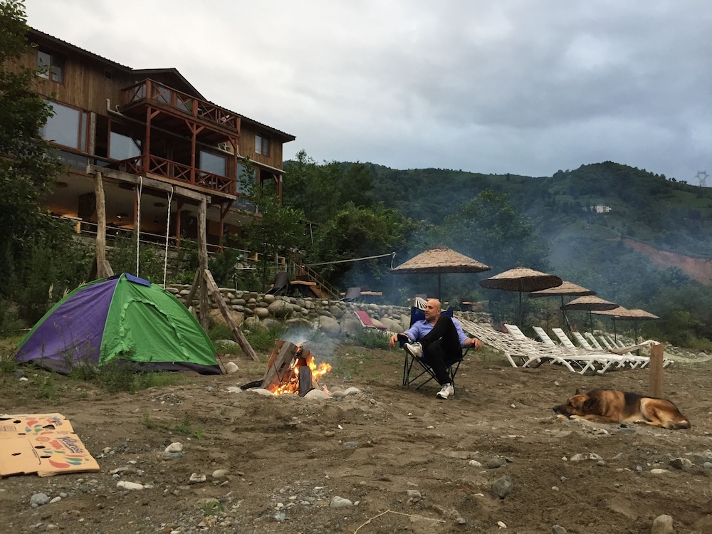 Livadi Hotel Rezervasyon