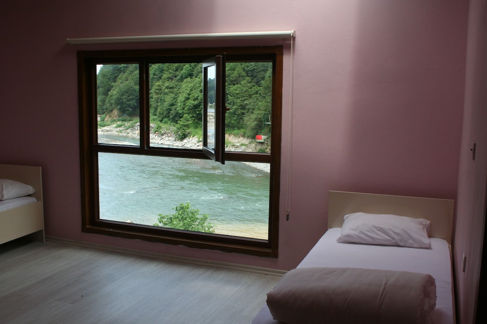 Livadi Hotel Rezervasyon