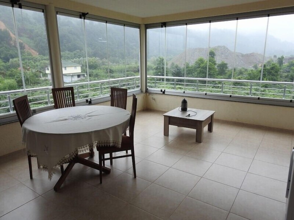 Livadi Hotel Rezervasyon