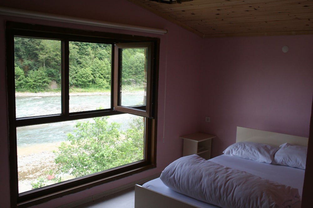 Livadi Hotel Rezervasyon