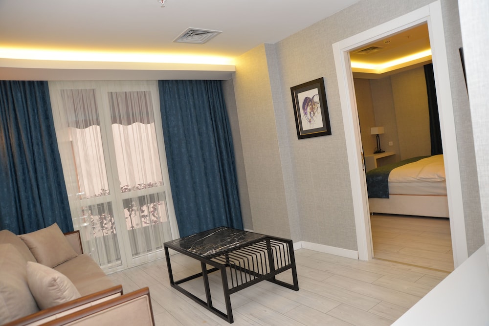Gardenya Suit Hotel Rezervasyon