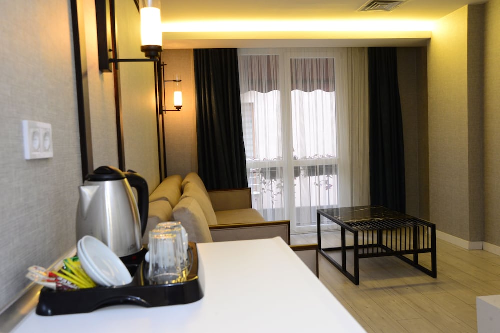 Gardenya Suit Hotel Rezervasyon