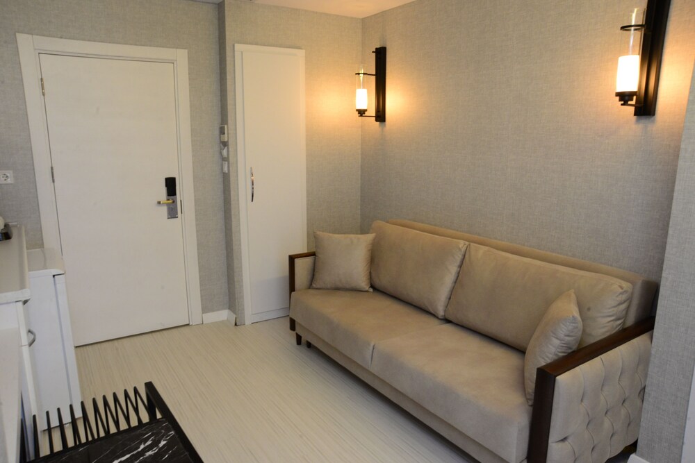 Gardenya Suit Hotel Rezervasyon