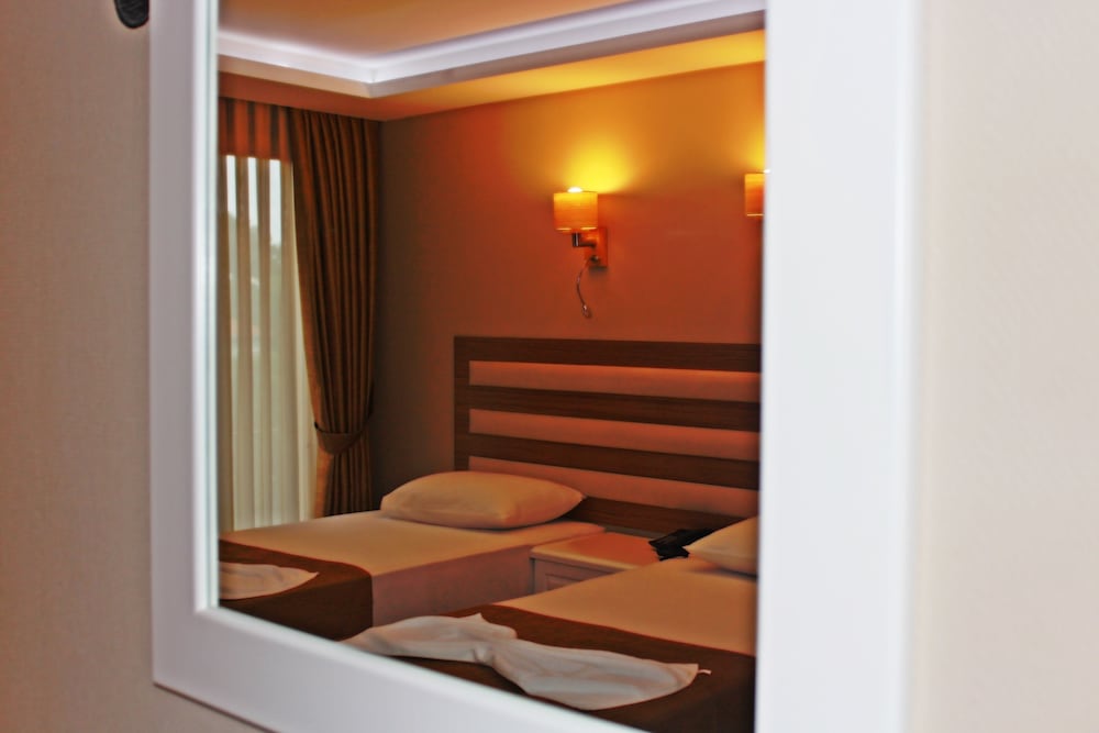 Feza Otel Rezervasyon