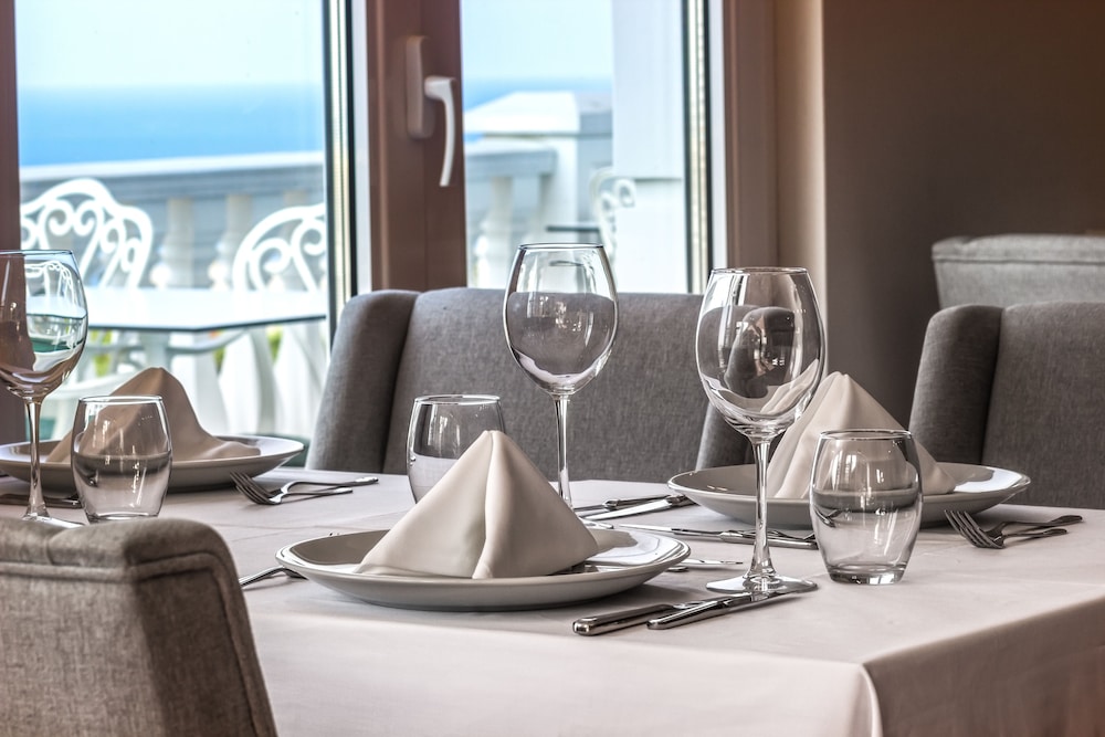 Mell Hotel Rezervasyon