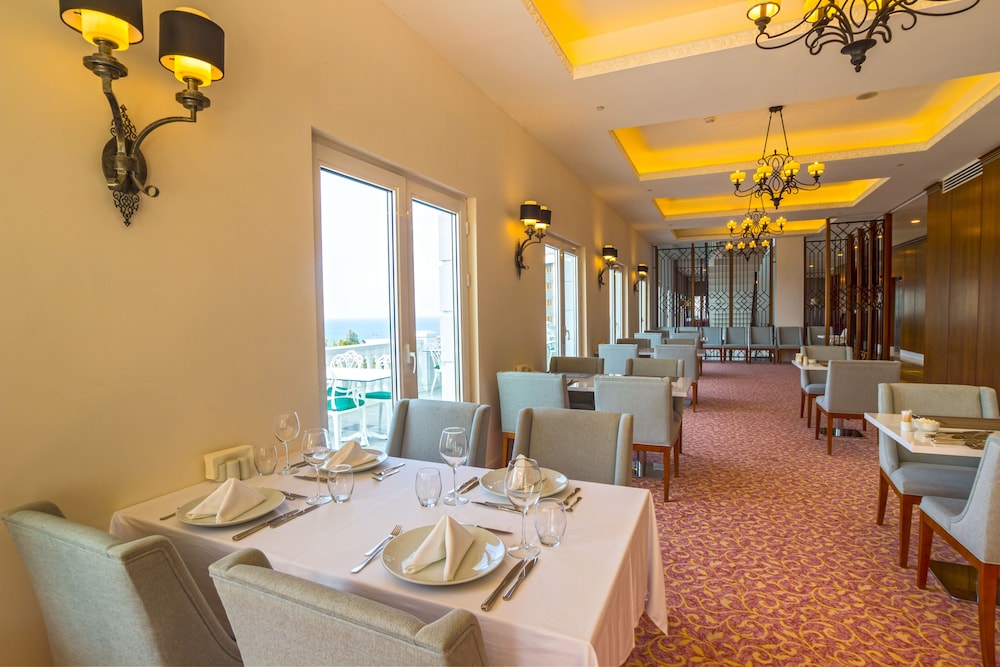 Mell Hotel Rezervasyon