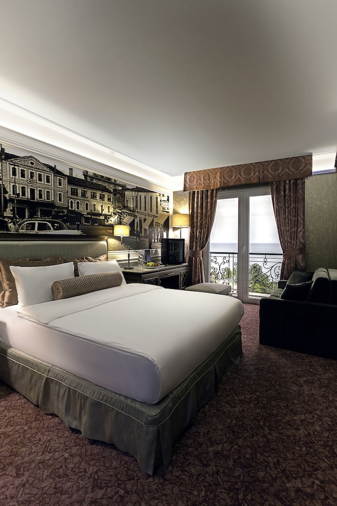 Mell Hotel Rezervasyon