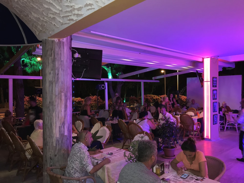 Twenty One Hotel Rezervasyon