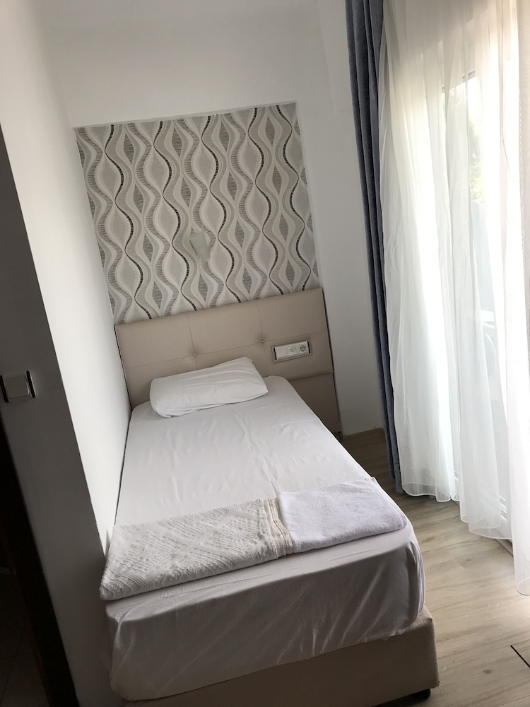 Twenty One Hotel Rezervasyon