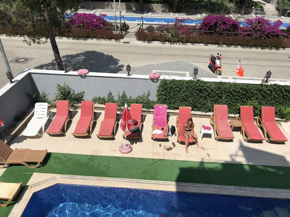 Twenty One Hotel Rezervasyon