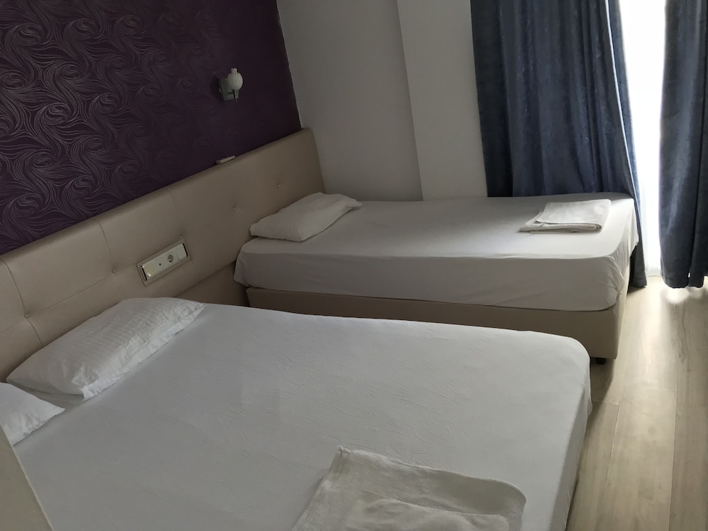 Twenty One Hotel Rezervasyon