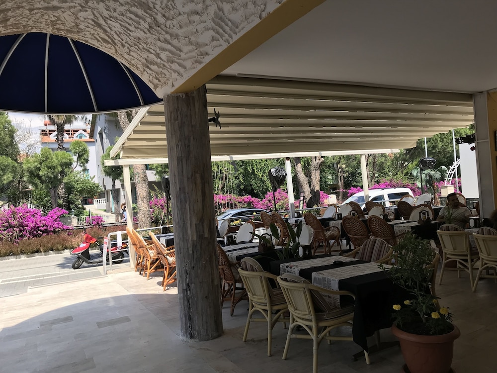 Twenty One Hotel Rezervasyon