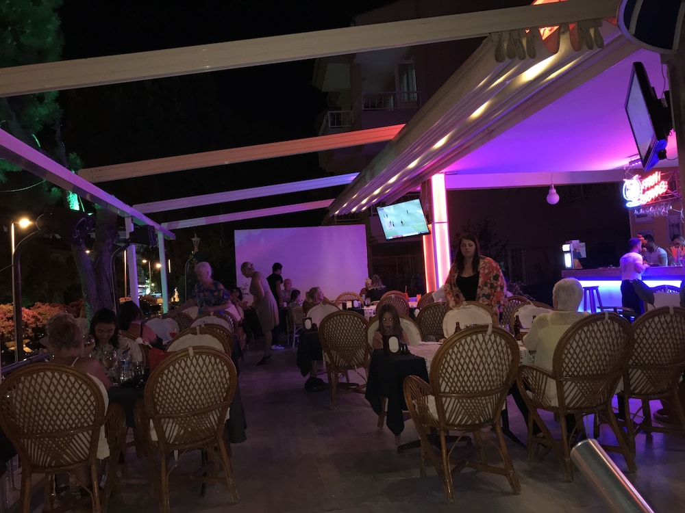 Twenty One Hotel Rezervasyon