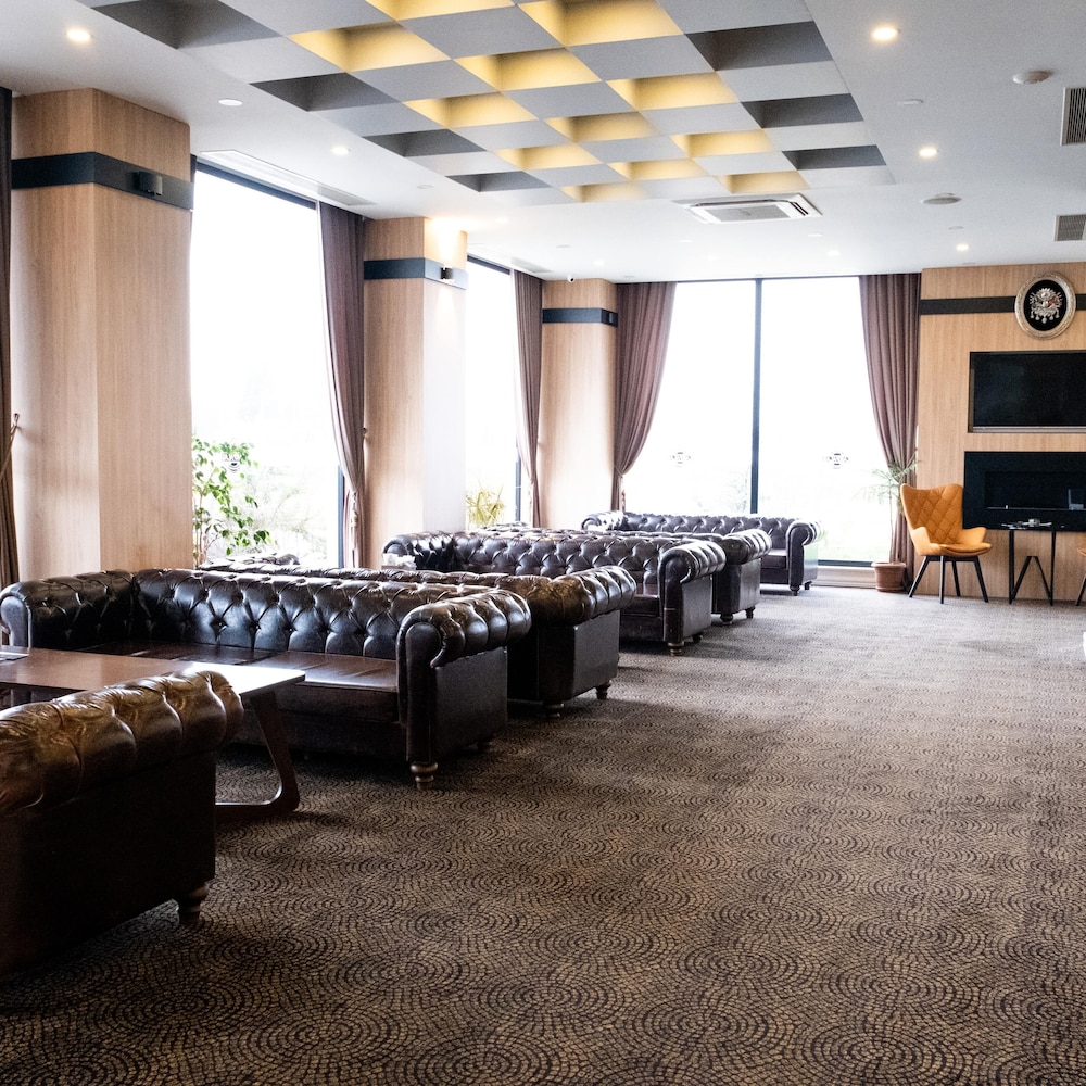 Karpalas City Hotel Rezervasyon