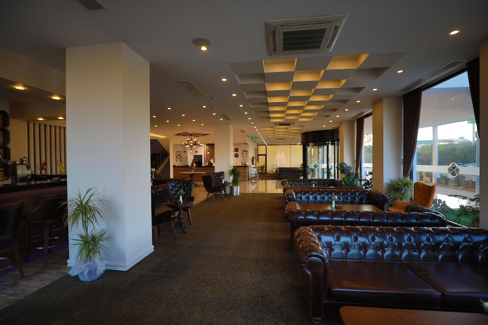 Karpalas City Hotel Rezervasyon