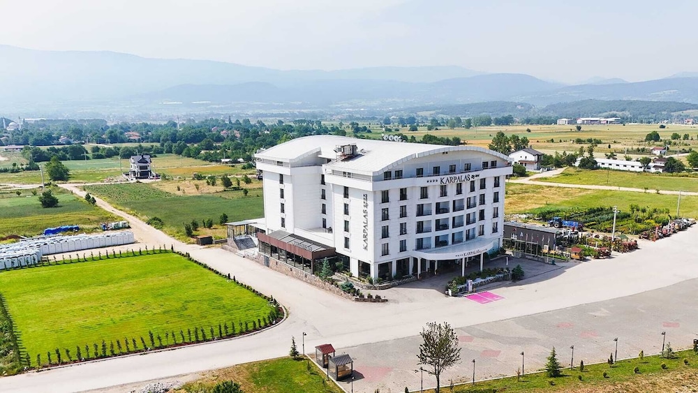 Karpalas City Hotel Rezervasyon