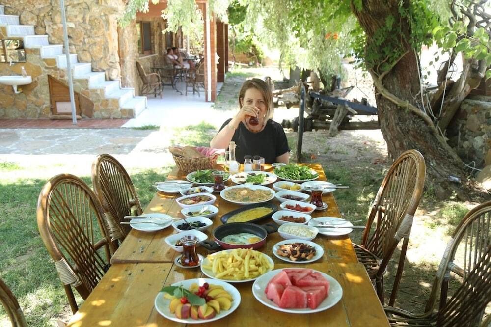 Gökçeada Uysallar Köy Evi Rezervasyon
