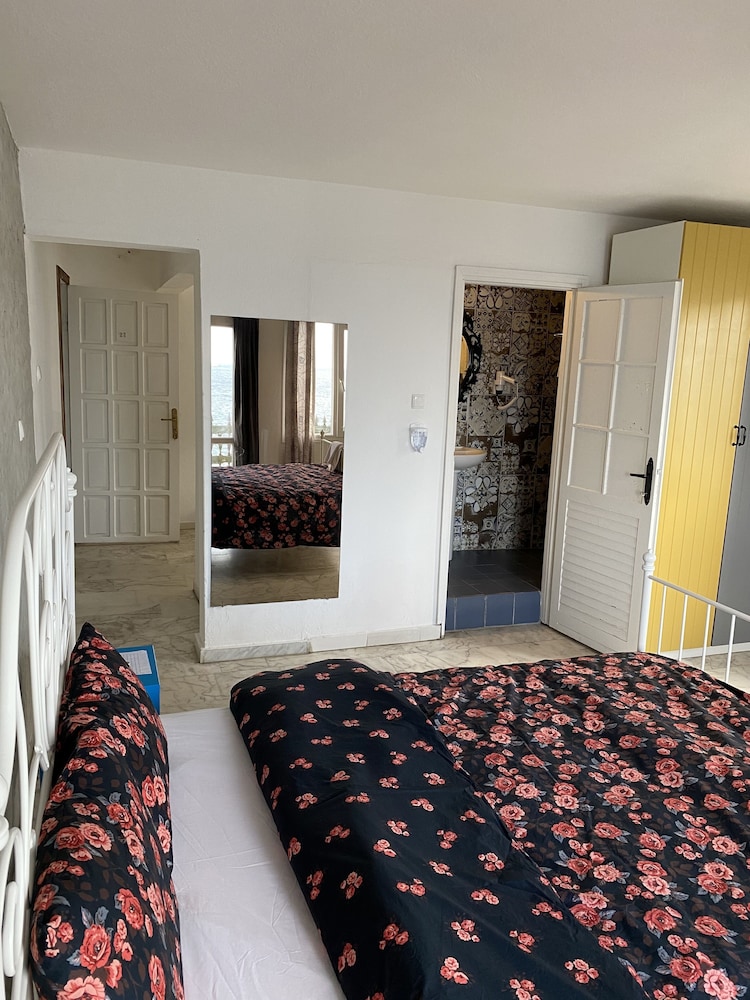 Yali Butik Pansiyon Rezervasyon