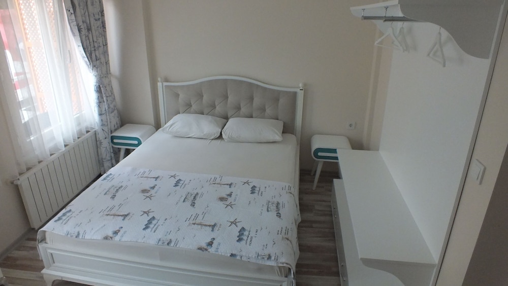 Heybeli Butik Hotel Rezervasyon