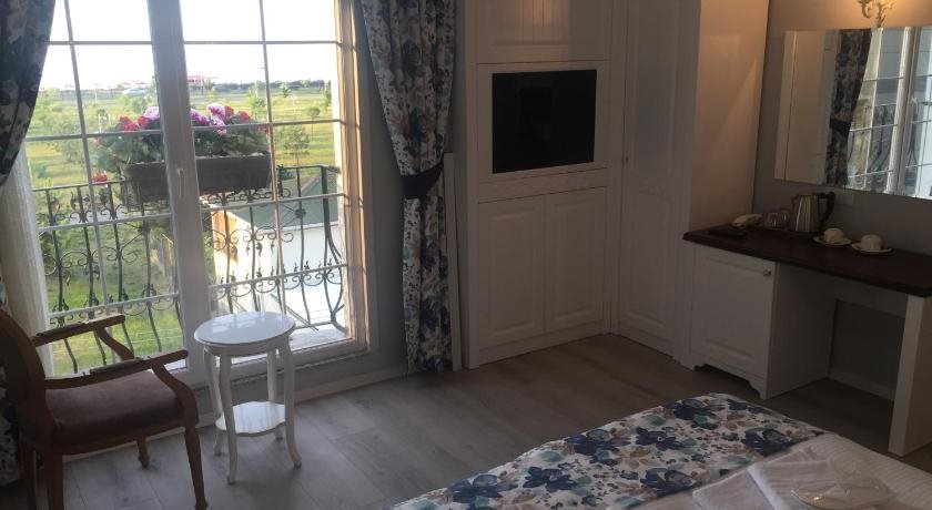 Real King Boutique Hotel Rezervasyon