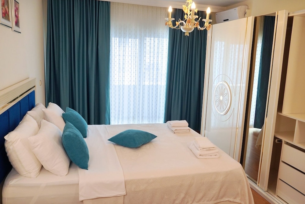 Zenofon Residence Rezervasyon