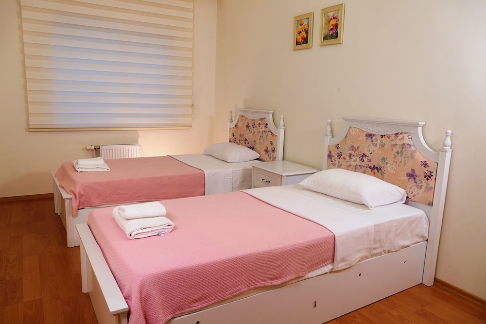 Zenofon Residence Rezervasyon