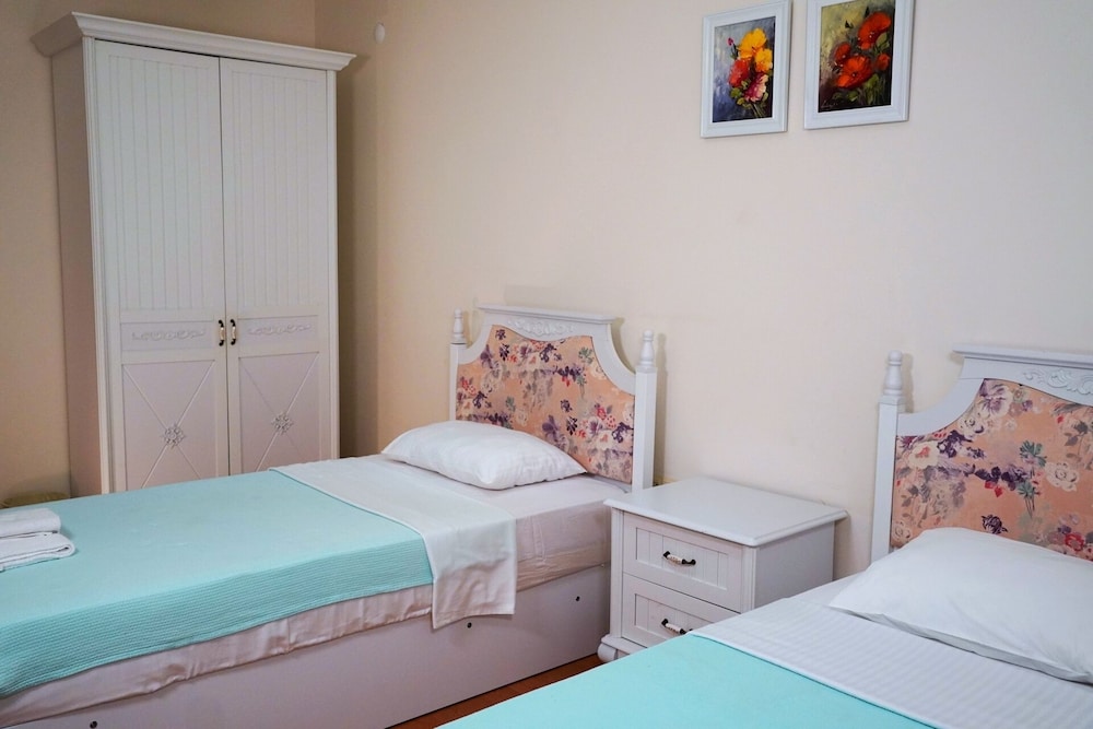 Zenofon Residence Rezervasyon