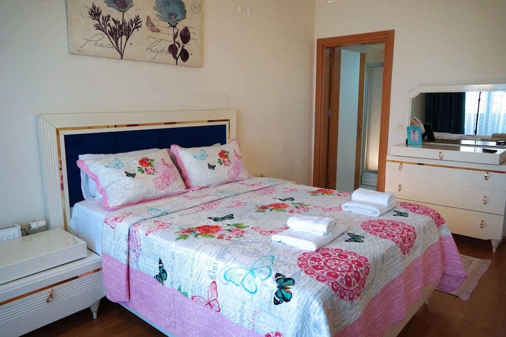 Zenofon Residence Rezervasyon