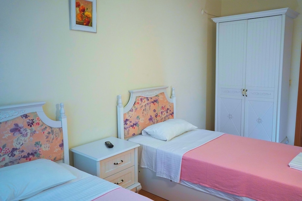 Zenofon Residence Rezervasyon